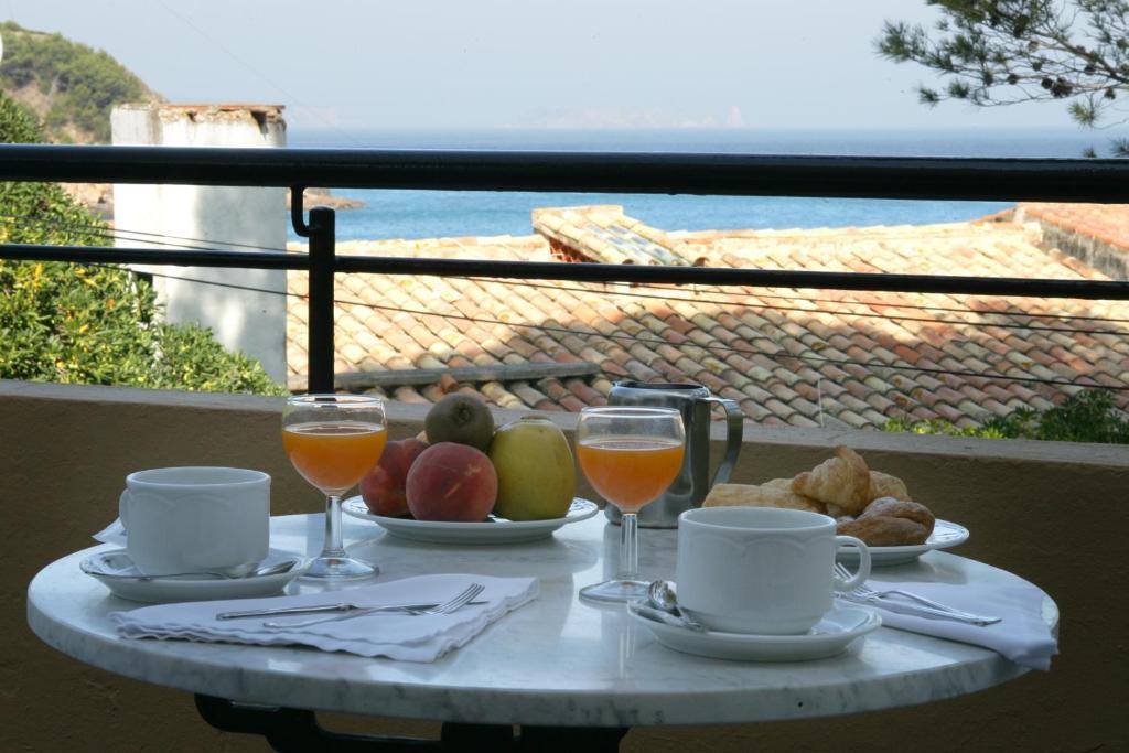 Sa Riera Hotel 3*
